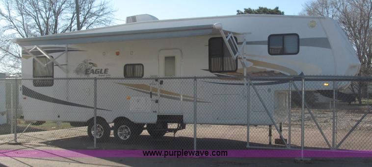 image for item B5280 2010 Jayco Eagle 30.5RLS Superlite camper