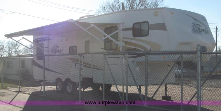 image for item B5280 2010 Jayco Eagle 30.5RLS Superlite camper