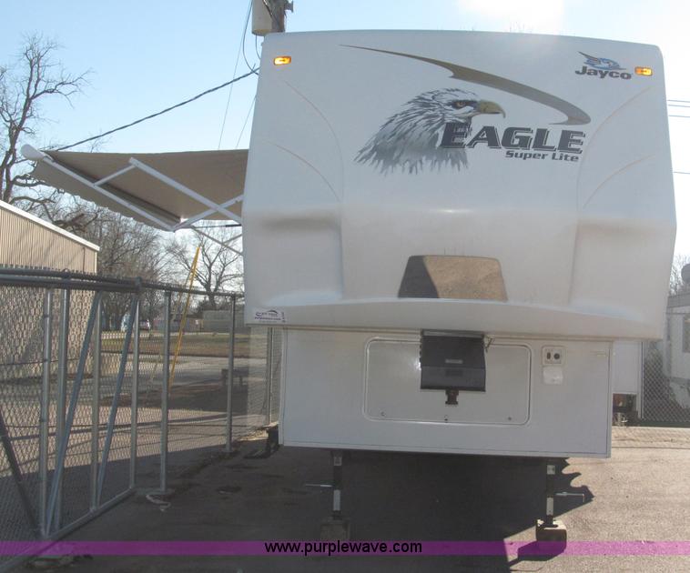 image for item B5280 2010 Jayco Eagle 30.5RLS Superlite camper