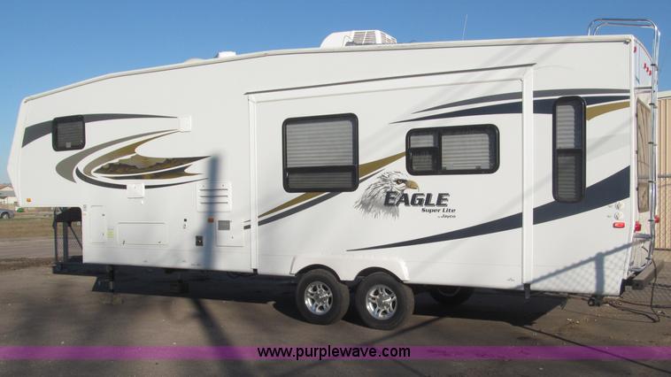 image for item B5280 2010 Jayco Eagle 30.5RLS Superlite camper