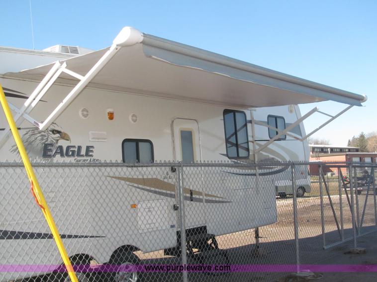 image for item B5280 2010 Jayco Eagle 30.5RLS Superlite camper