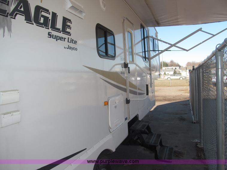 image for item B5280 2010 Jayco Eagle 30.5RLS Superlite camper