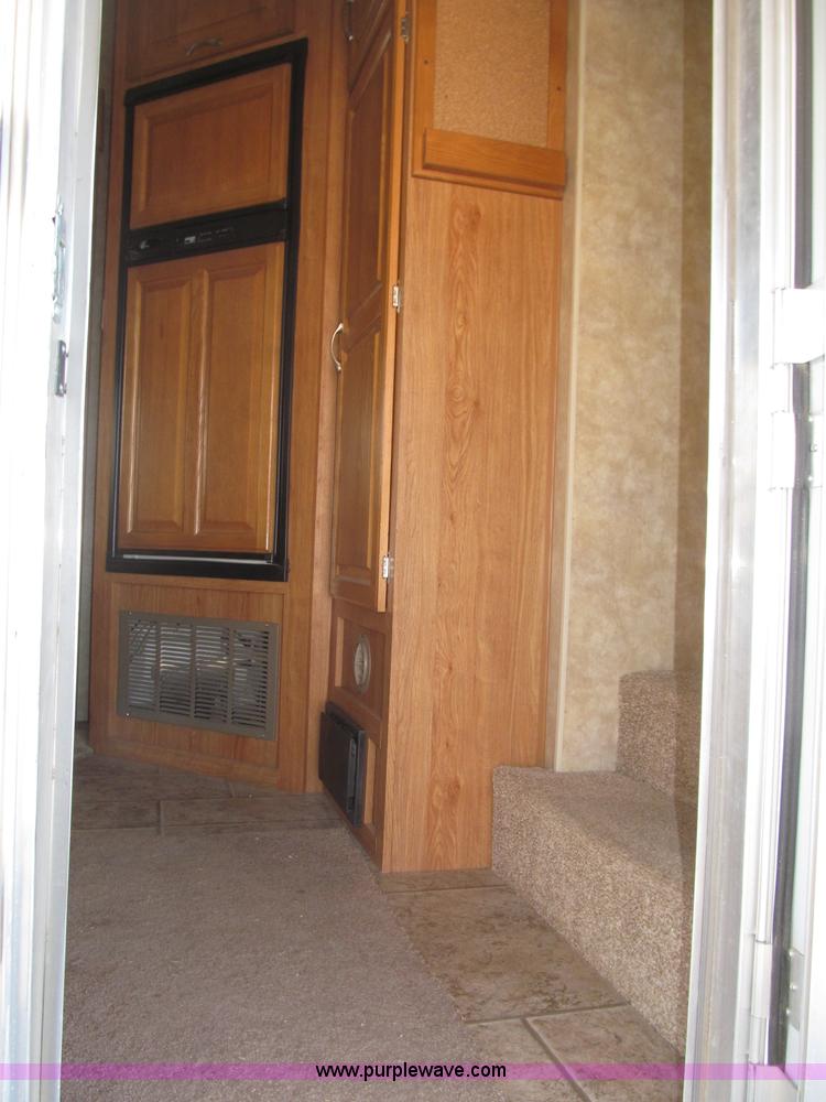 image for item B5280 2010 Jayco Eagle 30.5RLS Superlite camper