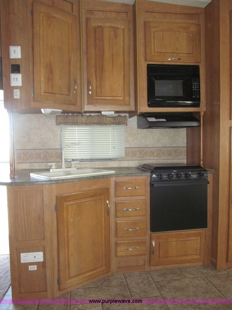 image for item B5280 2010 Jayco Eagle 30.5RLS Superlite camper