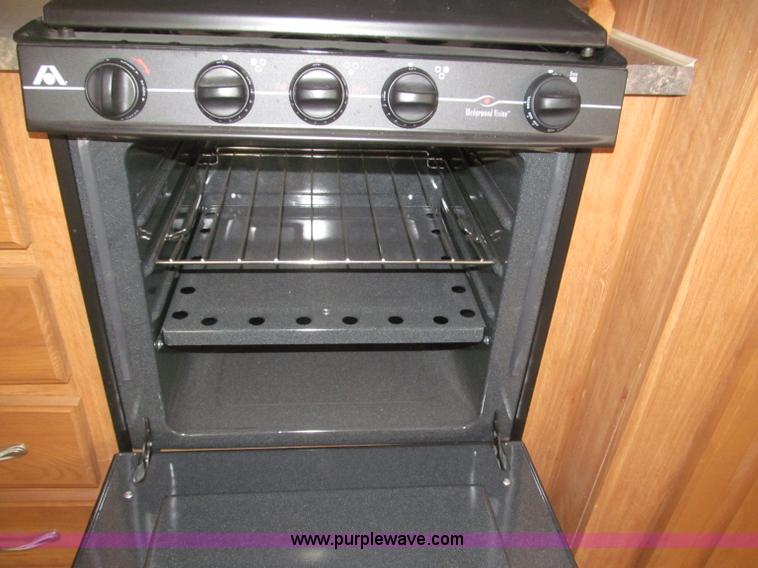 image for item B5280 2010 Jayco Eagle 30.5RLS Superlite camper