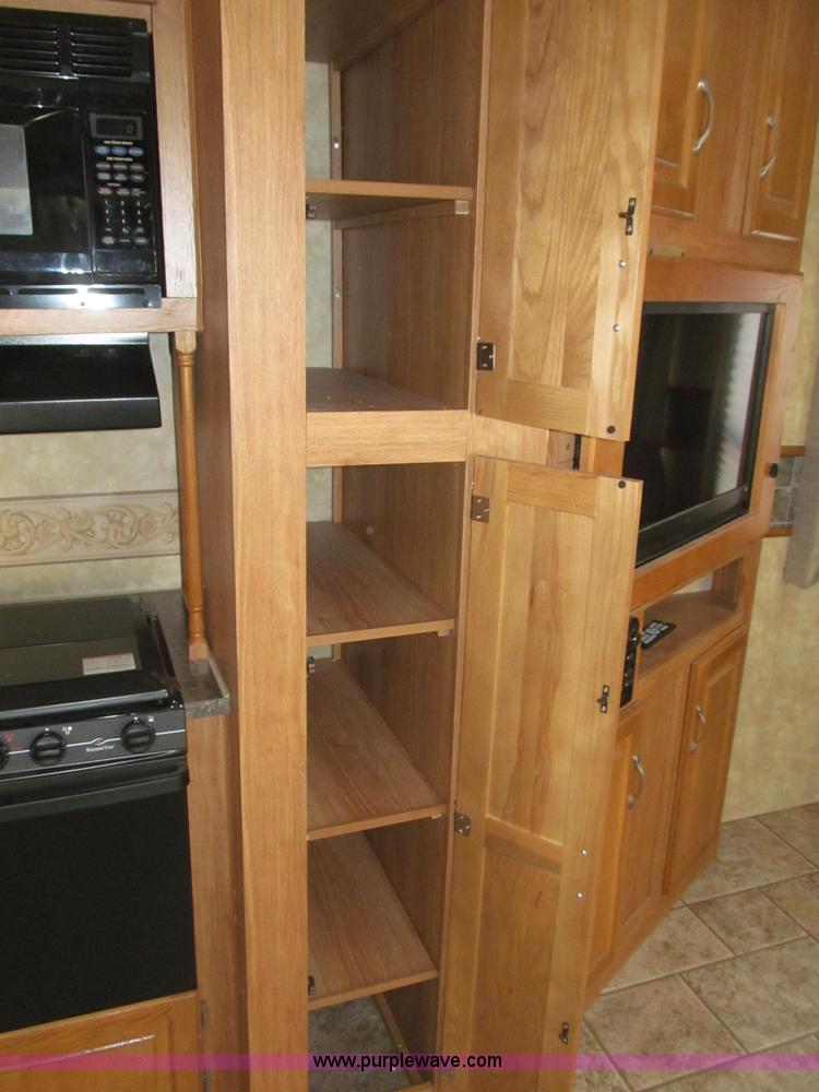 image for item B5280 2010 Jayco Eagle 30.5RLS Superlite camper