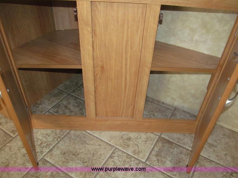 image for item B5280 2010 Jayco Eagle 30.5RLS Superlite camper