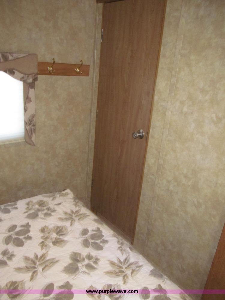 image for item B5280 2010 Jayco Eagle 30.5RLS Superlite camper