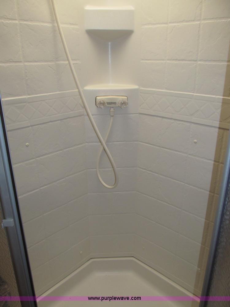 image for item B5280 2010 Jayco Eagle 30.5RLS Superlite camper