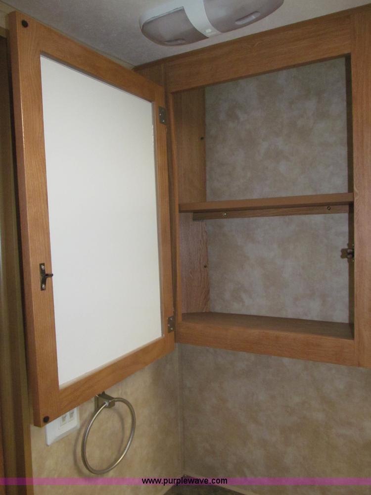 image for item B5280 2010 Jayco Eagle 30.5RLS Superlite camper