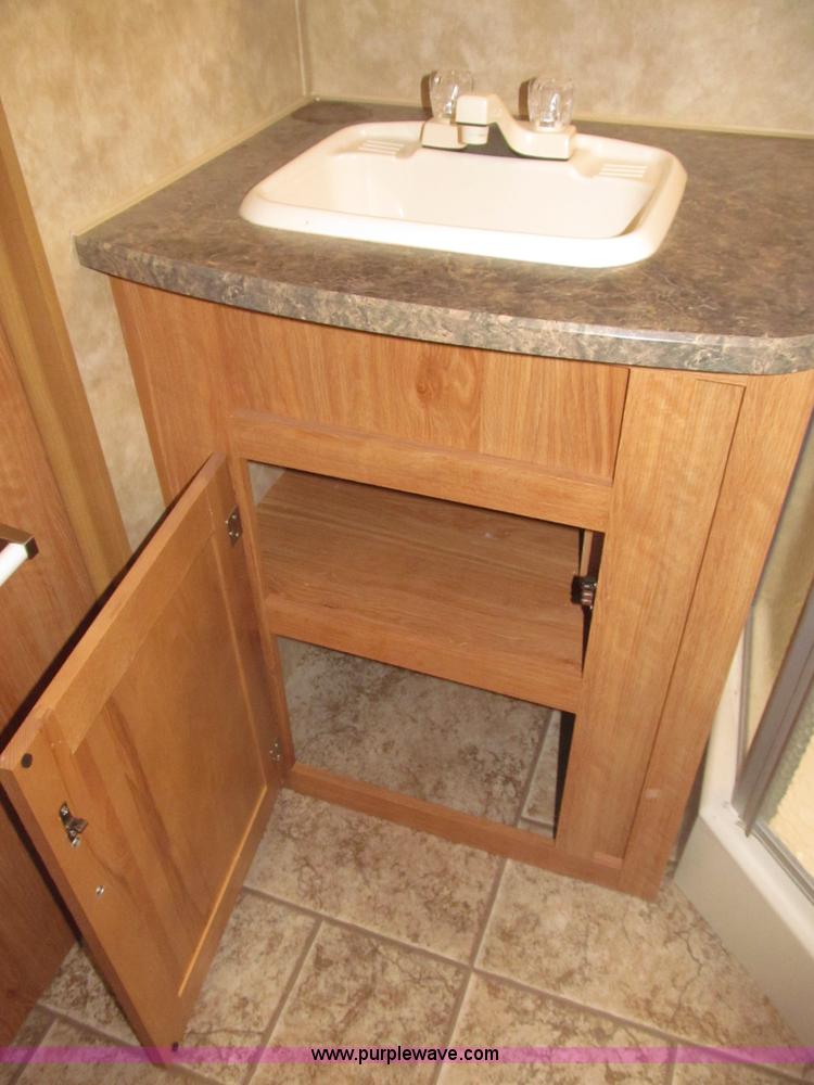 image for item B5280 2010 Jayco Eagle 30.5RLS Superlite camper