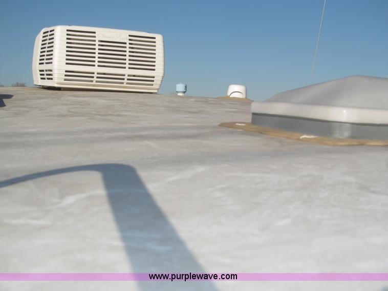 image for item B5280 2010 Jayco Eagle 30.5RLS Superlite camper