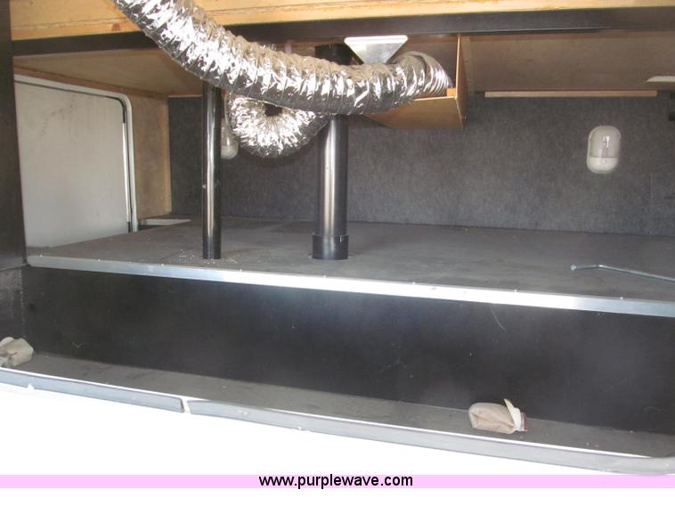 image for item B5280 2010 Jayco Eagle 30.5RLS Superlite camper