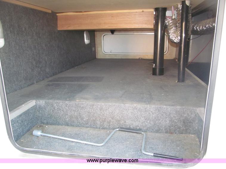 image for item B5280 2010 Jayco Eagle 30.5RLS Superlite camper