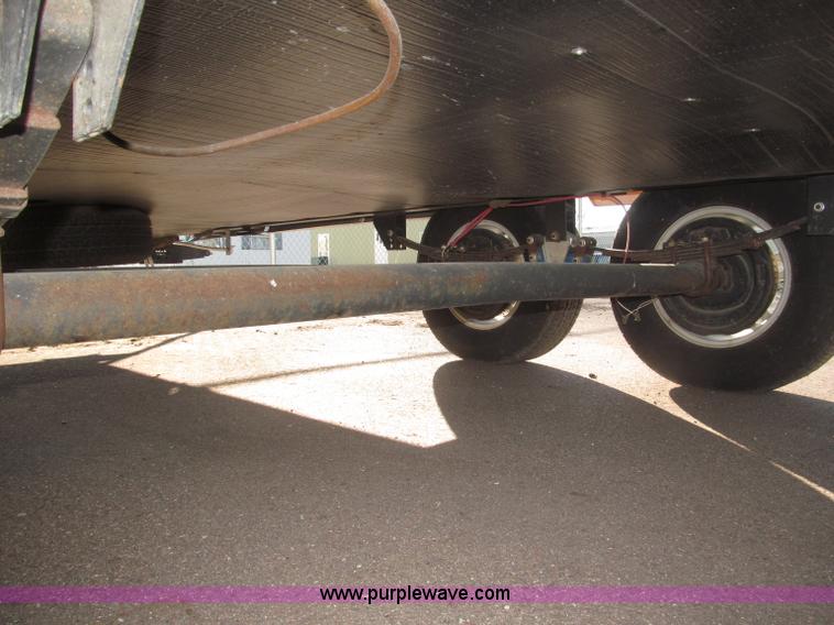 image for item B5280 2010 Jayco Eagle 30.5RLS Superlite camper