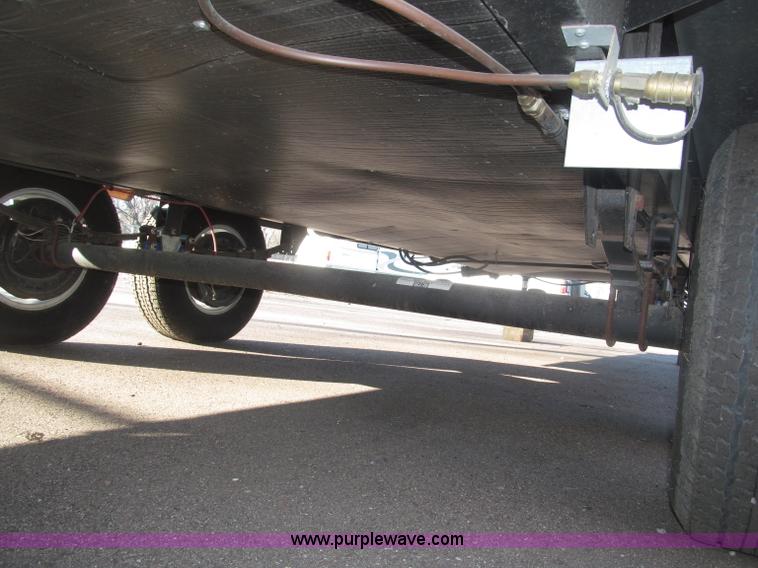 image for item B5280 2010 Jayco Eagle 30.5RLS Superlite camper