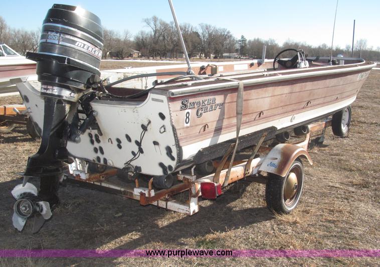 image for item B5330 1981 SmokerCraft 18' speed boat