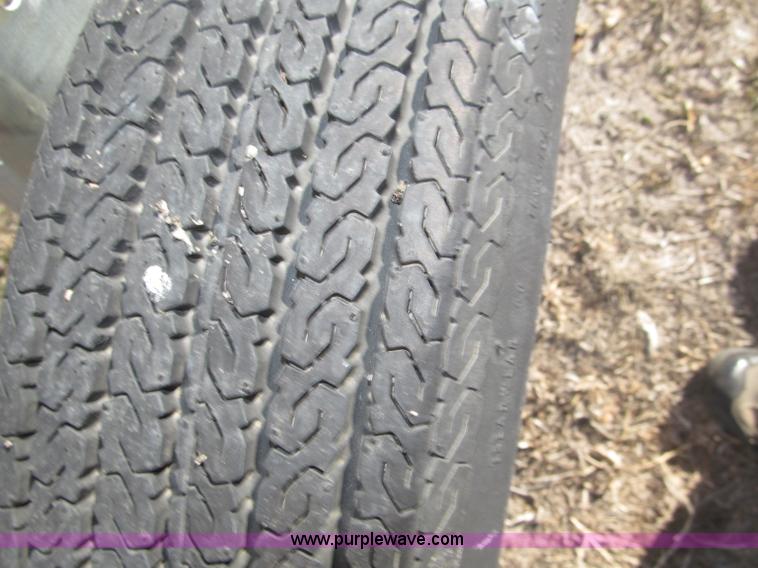 image for item B5330 1981 SmokerCraft 18' speed boat