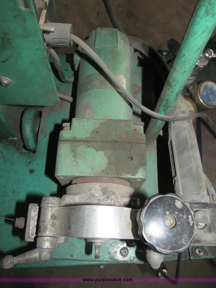 image for item B5385 L-Tec VI300 mig 35 wire feed welder