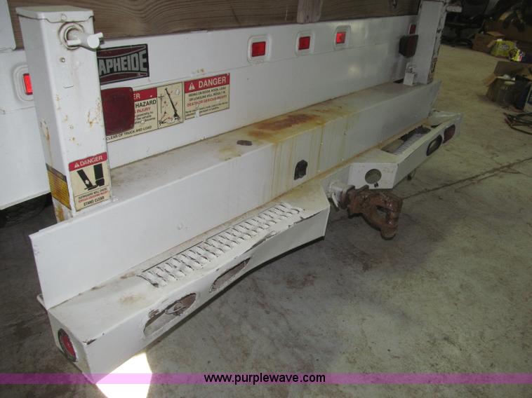 image for item B5396 2003 Ford F450 XL Super Duty SuperCab flatbed truck