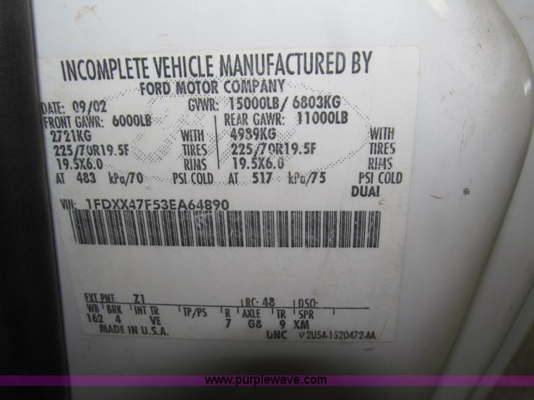 image for item B5396 2003 Ford F450 XL Super Duty SuperCab flatbed truck