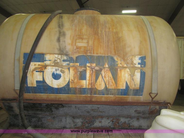 image for item B5398 1983 Ford F350 flatbed truck