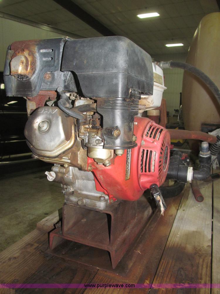 image for item B5398 1983 Ford F350 flatbed truck