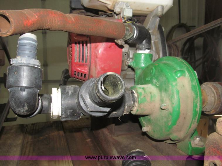 image for item B5398 1983 Ford F350 flatbed truck