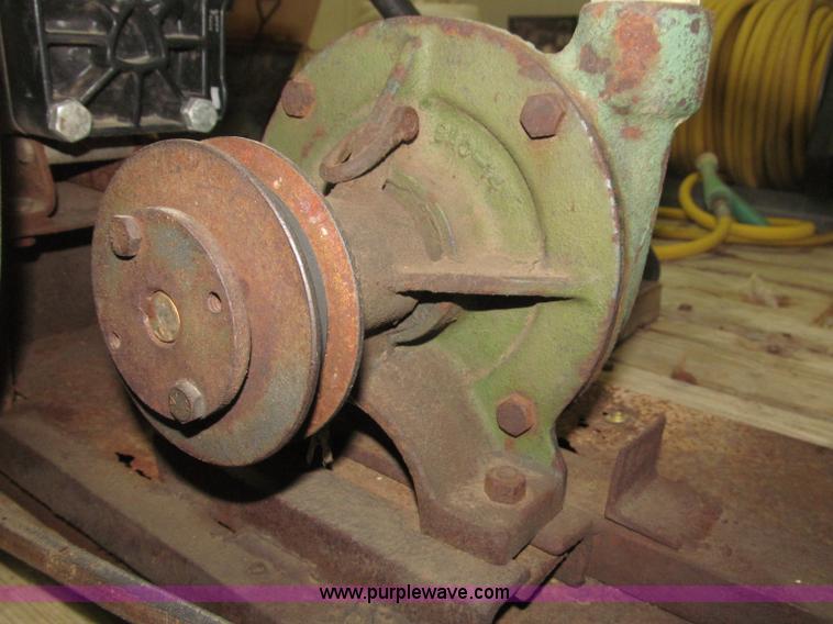 image for item B5398 1983 Ford F350 flatbed truck