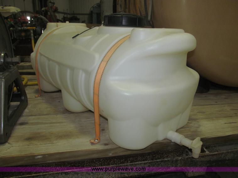 image for item B5398 1983 Ford F350 flatbed truck