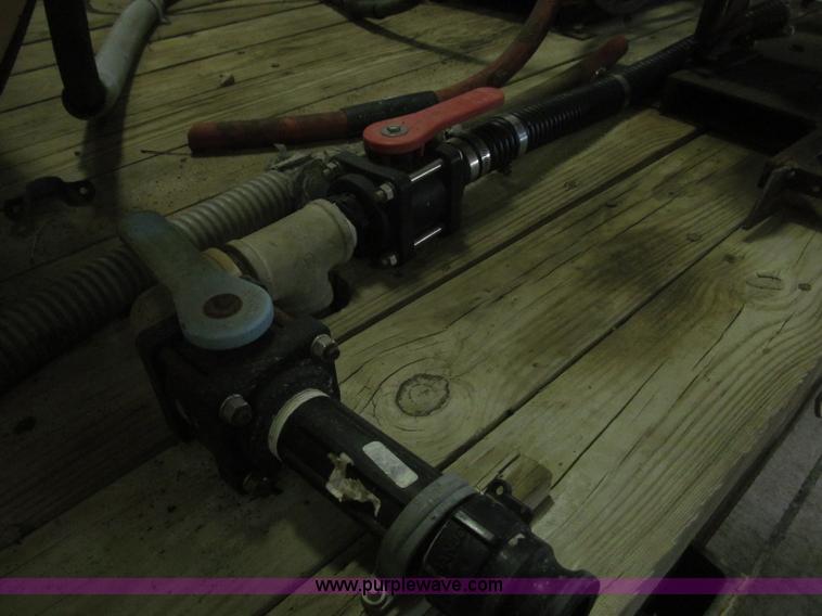 image for item B5398 1983 Ford F350 flatbed truck