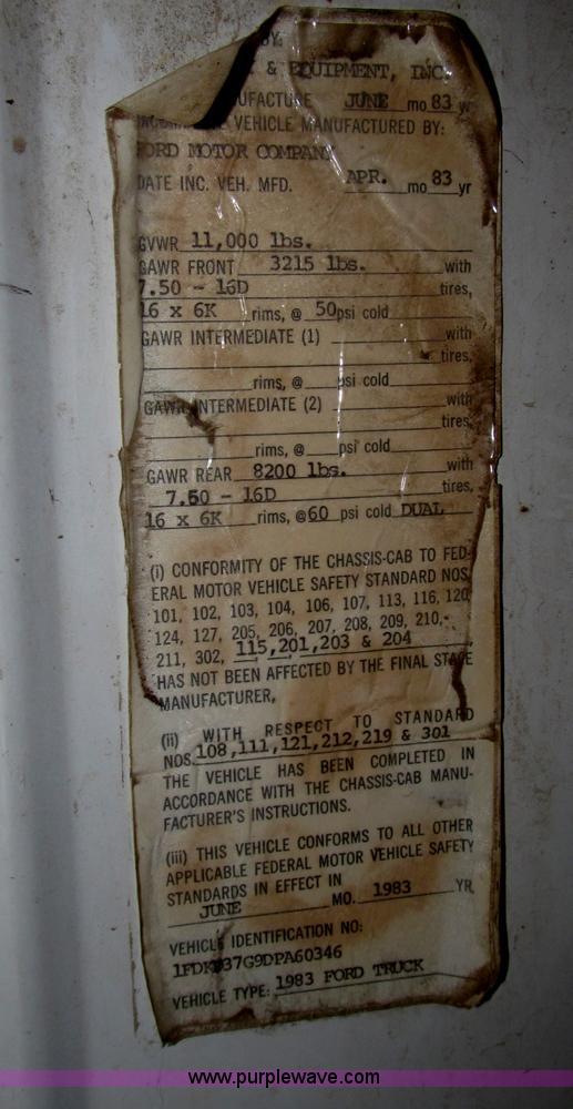 image for item B5398 1983 Ford F350 flatbed truck