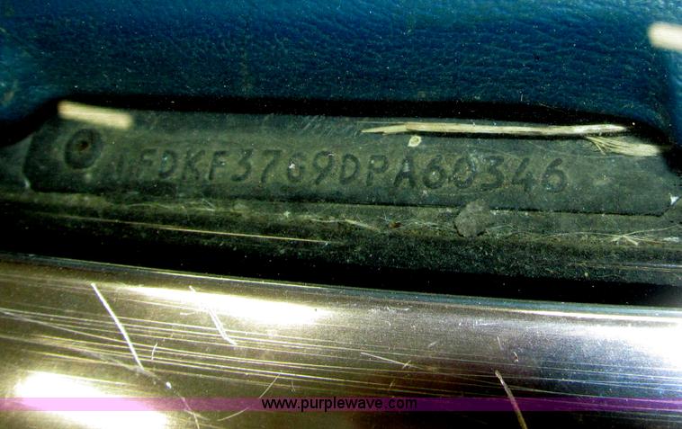 image for item B5398 1983 Ford F350 flatbed truck