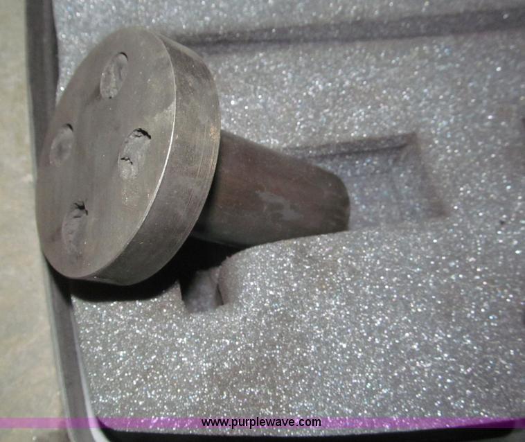 image for item B5406 Winona F6500 flywheel grinder