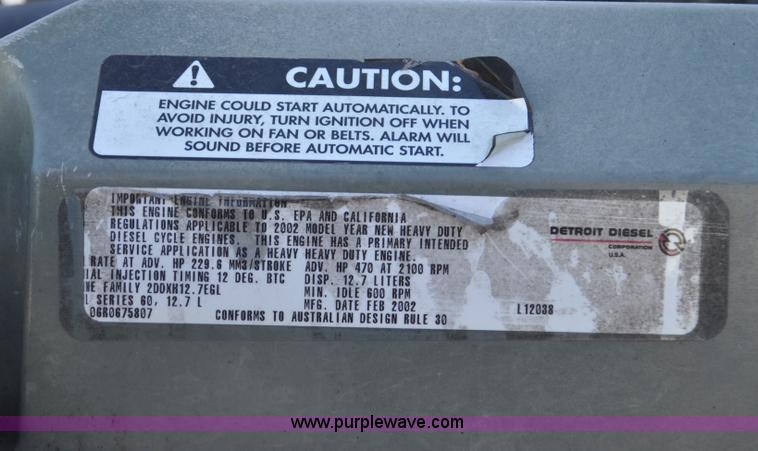 image for item C3319 2002 Freightliner Columbia CL120 semi truck