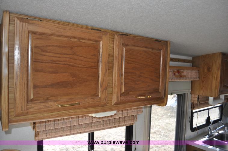 image for item C3413 1992 Fleetwood Bounder RV camper