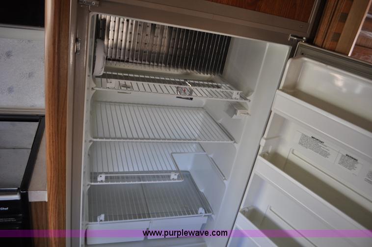 image for item C3413 1992 Fleetwood Bounder RV camper