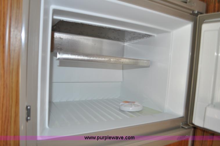 image for item C3413 1992 Fleetwood Bounder RV camper