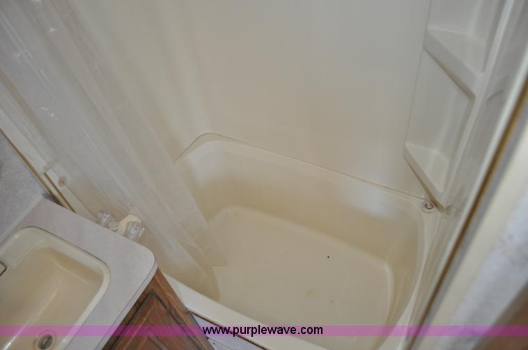 image for item C3413 1992 Fleetwood Bounder RV camper