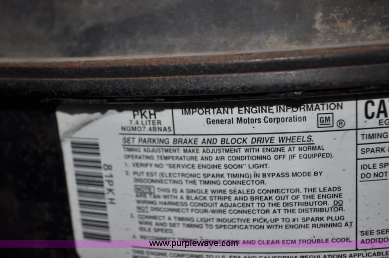 image for item C3413 1992 Fleetwood Bounder RV camper