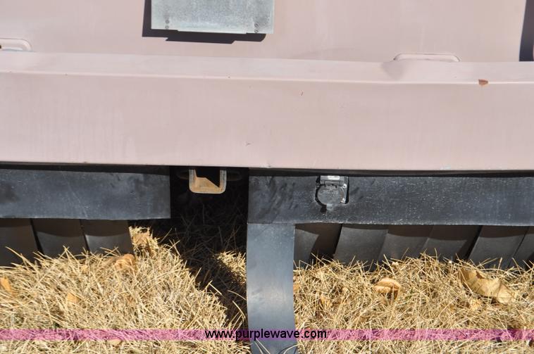 image for item C3413 1992 Fleetwood Bounder RV camper