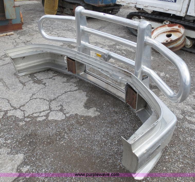 image for item D5770 Ex-Bar truck bumper