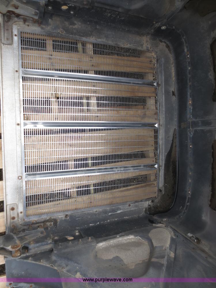 image for item D5771 Peterbilt 379 extended hood