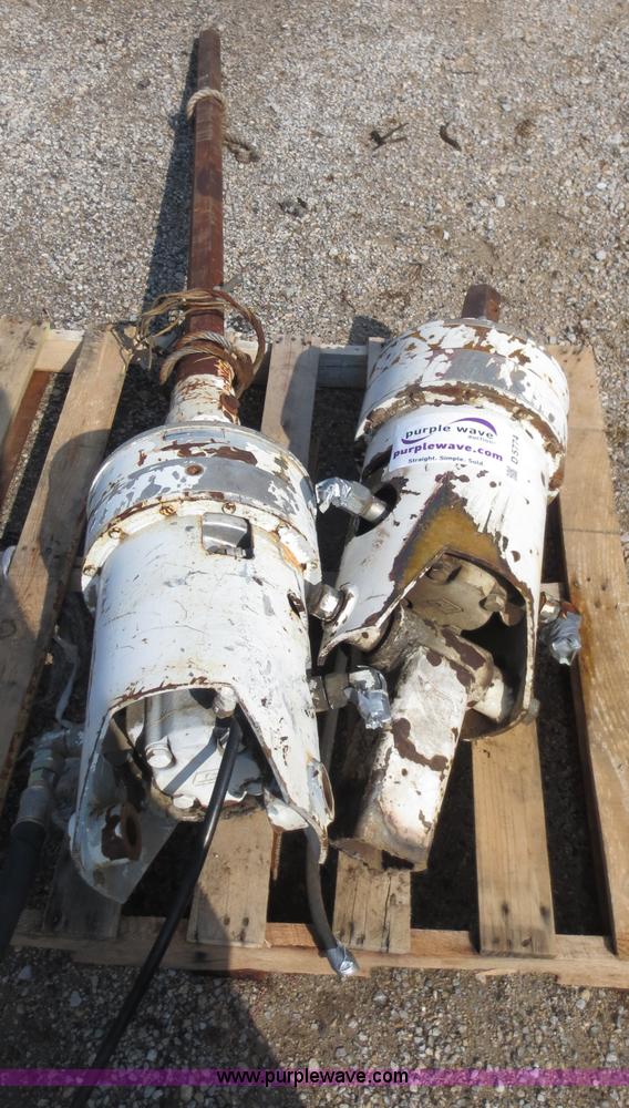 image for item D5774 (2) hydraulic drill motors