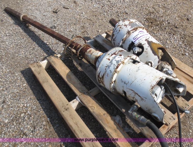 image for item D5774 (2) hydraulic drill motors