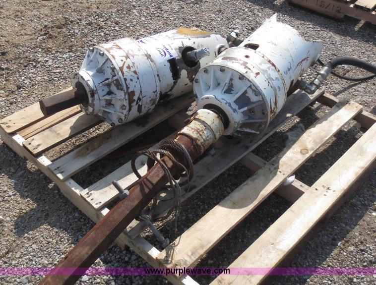 image for item D5774 (2) hydraulic drill motors