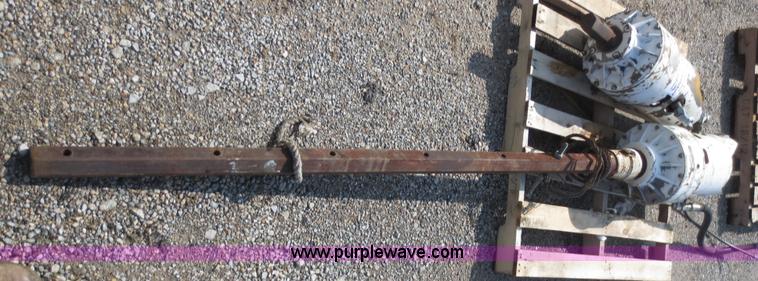 image for item D5774 (2) hydraulic drill motors