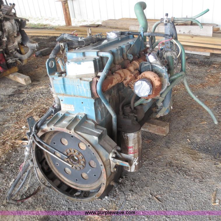 image for item D5777 1995 International DT466 turbo diesel engine