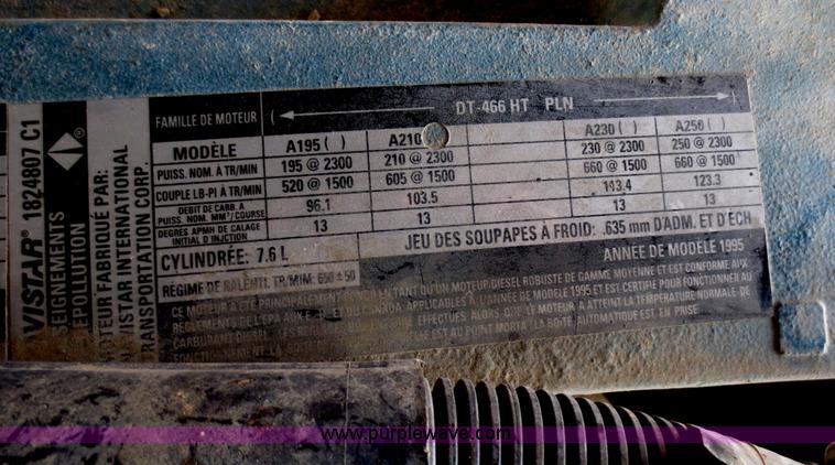 image for item D5777 1995 International DT466 turbo diesel engine