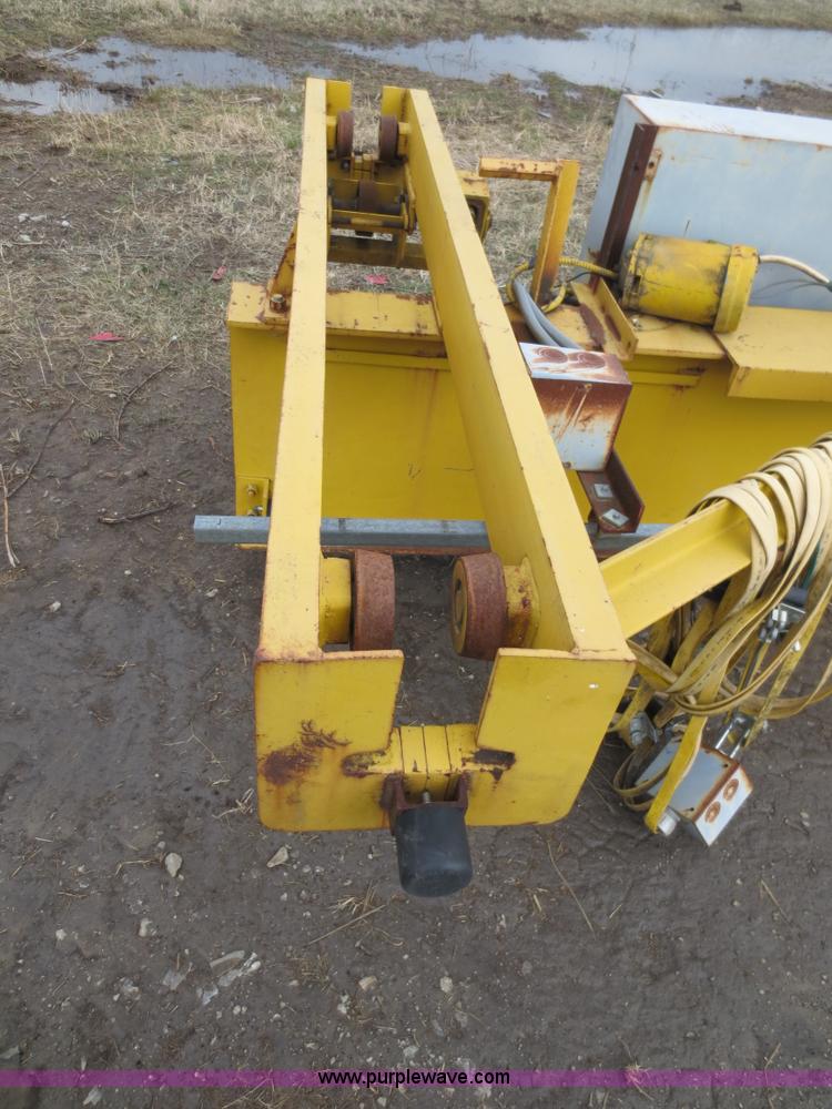image for item D5780 Oard five ton bridge crane